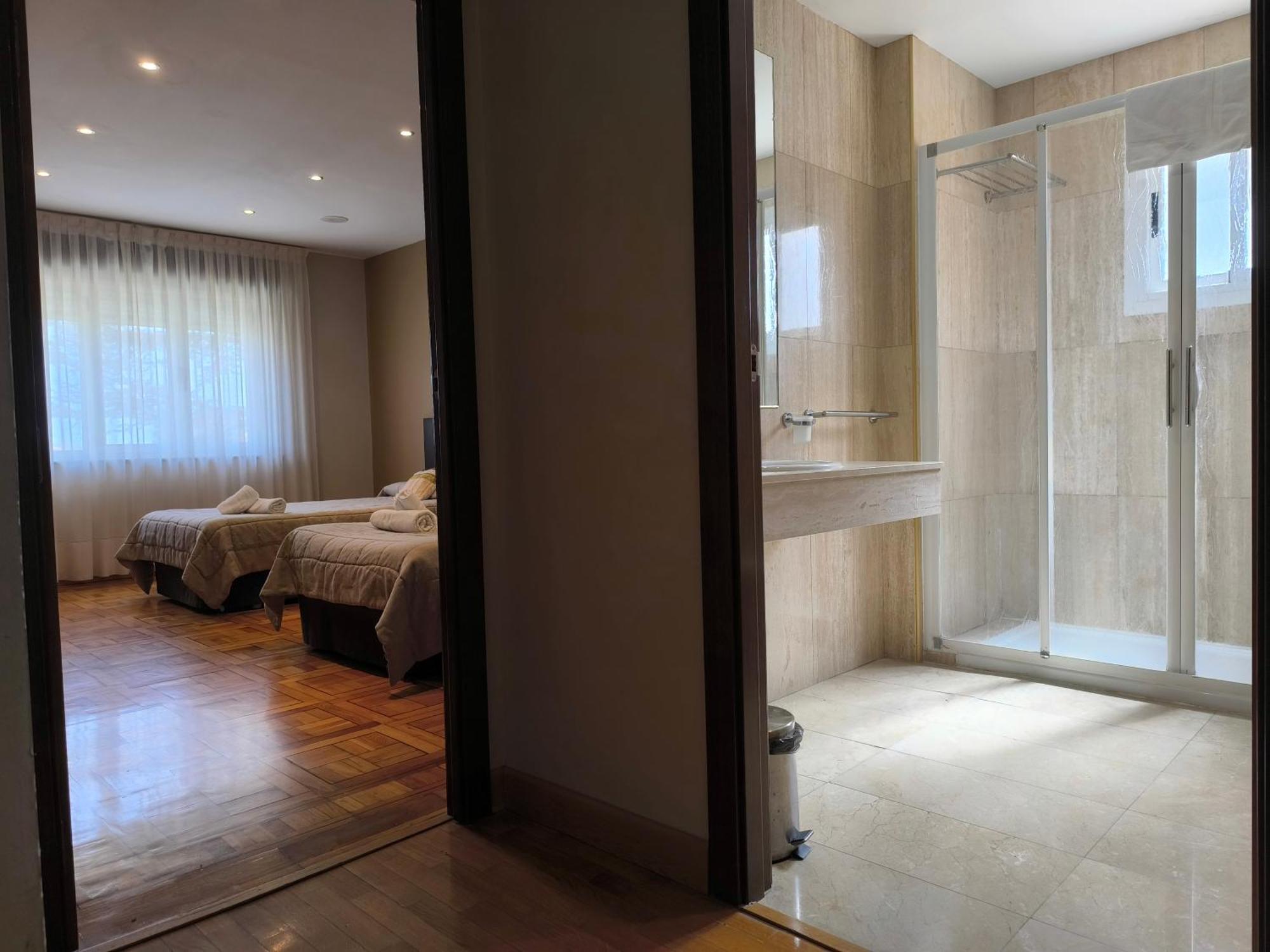 Hotel Santa Barbara Andorra Ngoại thất bức ảnh